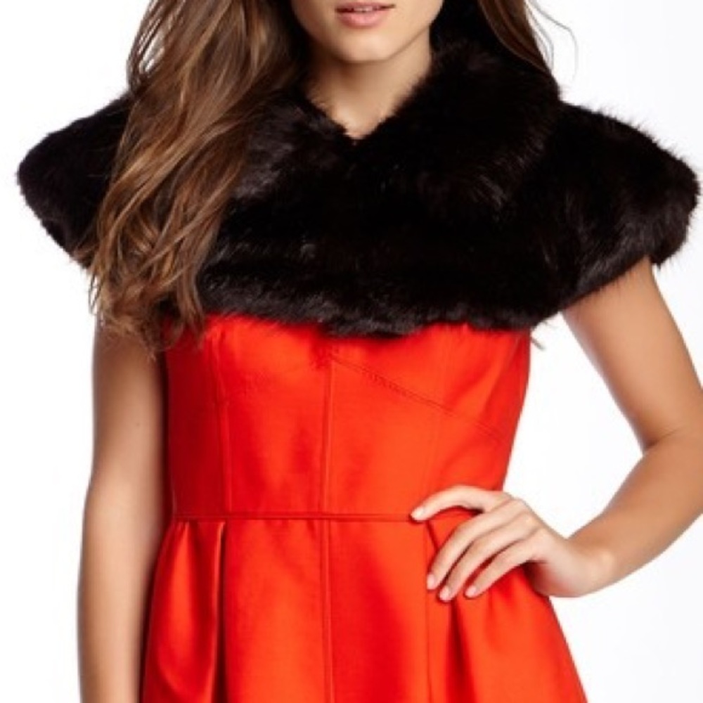 Ruyi Faux Fur Collar in Deep Burgundy